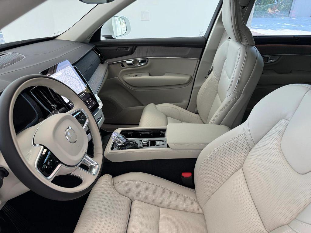 used 2026 Volvo XC90 car, priced at $75,555