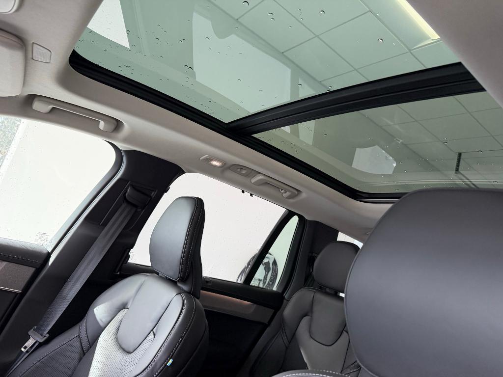 new 2026 Volvo XC90 Plug-In Hybrid car, priced at $86,000