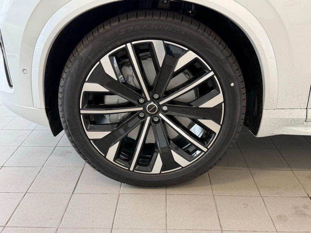 new 2026 Volvo XC90 car, priced at $78,670