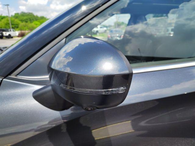 new 2025 Mitsubishi Outlander car, priced at $39,737