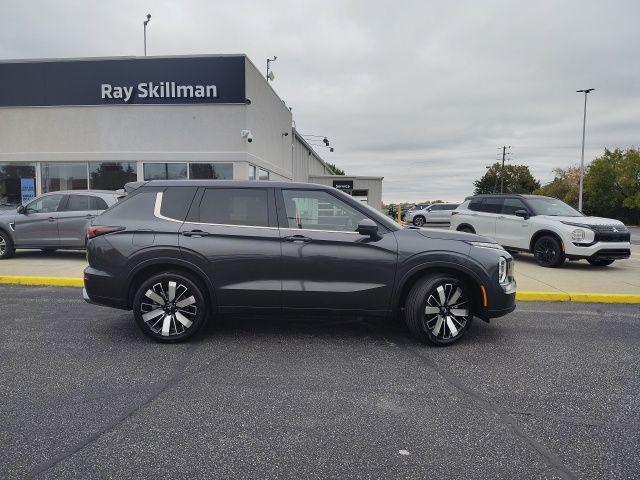 new 2025 Mitsubishi Outlander car, priced at $41,005
