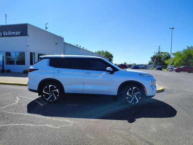 used 2024 Mitsubishi Outlander car, priced at $27,990