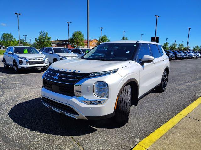 used 2024 Mitsubishi Outlander car, priced at $27,990
