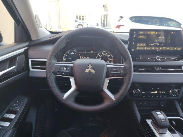 new 2026 Mitsubishi Outlander car, priced at $39,045