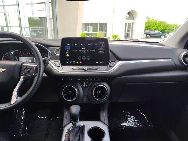 used 2025 Chevrolet Blazer car, priced at $28,639