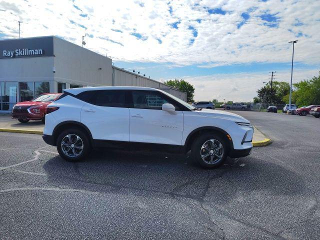 used 2025 Chevrolet Blazer car, priced at $28,639