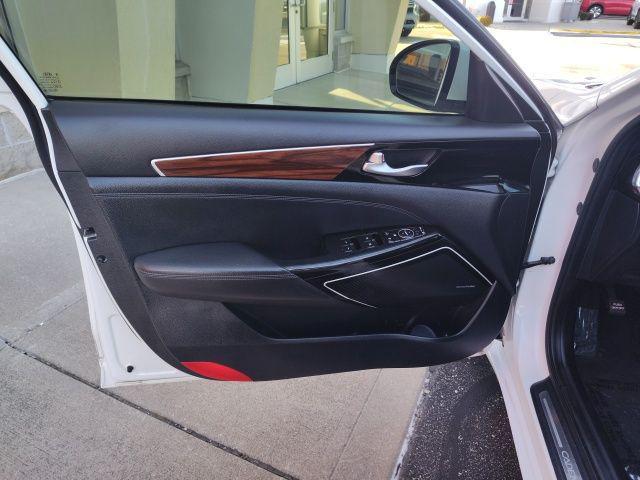 used 2018 Kia Cadenza car, priced at $13,831