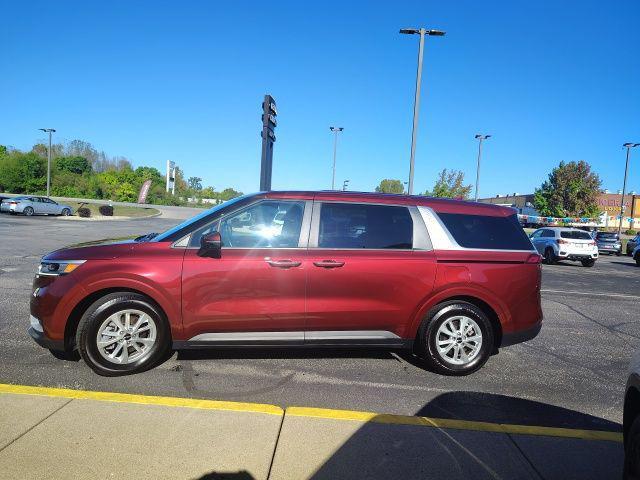 used 2023 Kia Carnival car, priced at $29,976