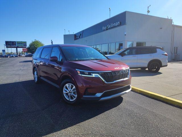 used 2023 Kia Carnival car, priced at $33,999