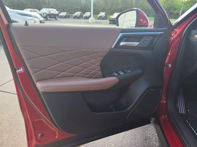 new 2025 Mitsubishi Outlander car, priced at $47,025