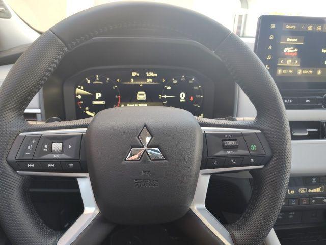 new 2025 Mitsubishi Outlander car, priced at $41,878