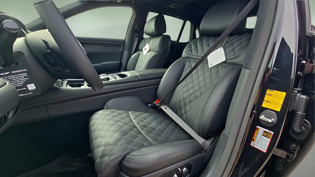 new 2026 Genesis G90 car, priced at $108,693