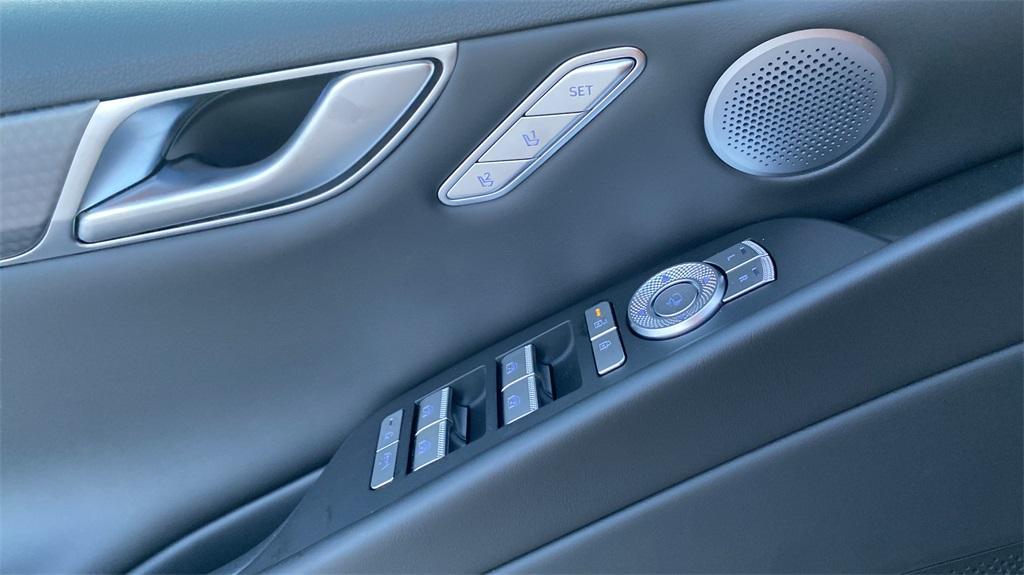 new 2026 Genesis G80 car, priced at $72,615