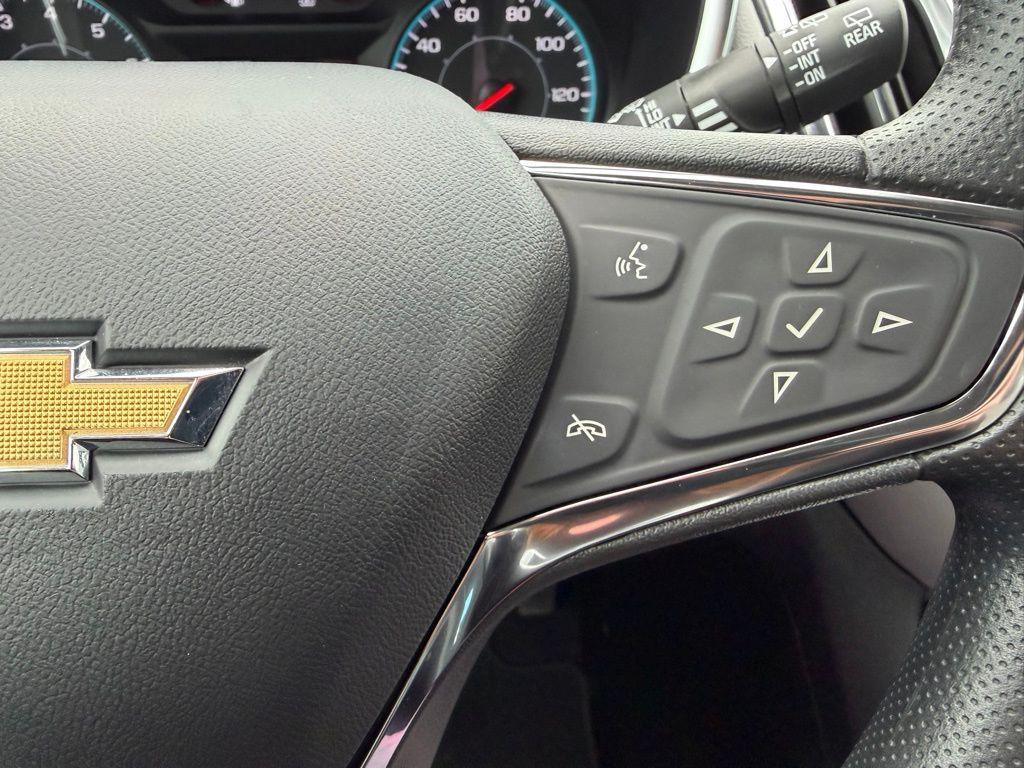 used 2021 Chevrolet Equinox car, priced at $17,997