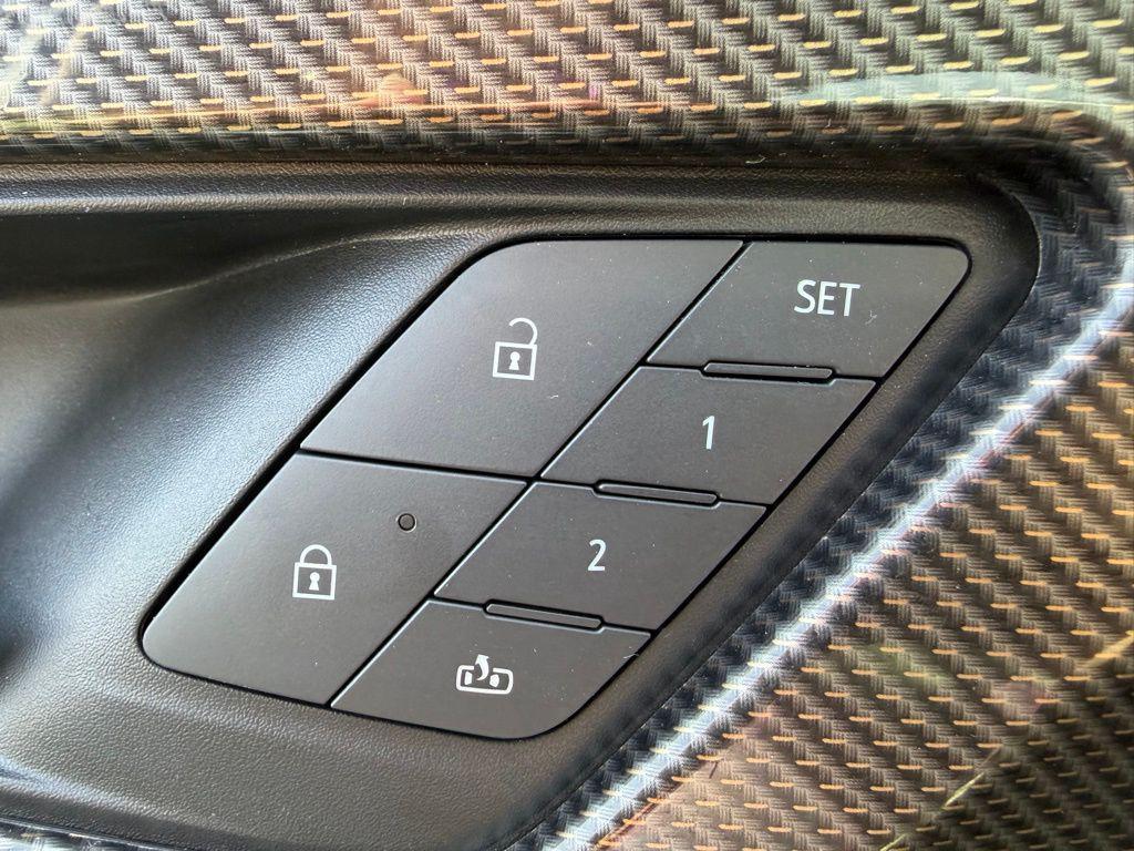 used 2025 Chevrolet Traverse car, priced at $47,927