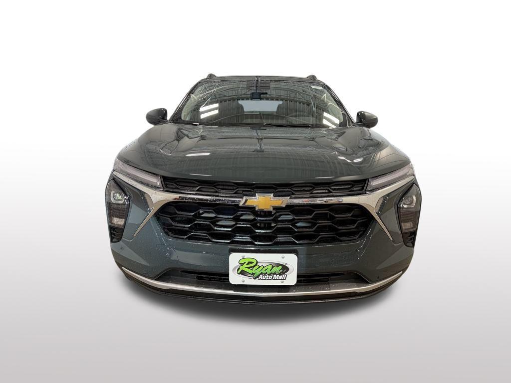 new 2026 Chevrolet Trax car, priced at $25,185