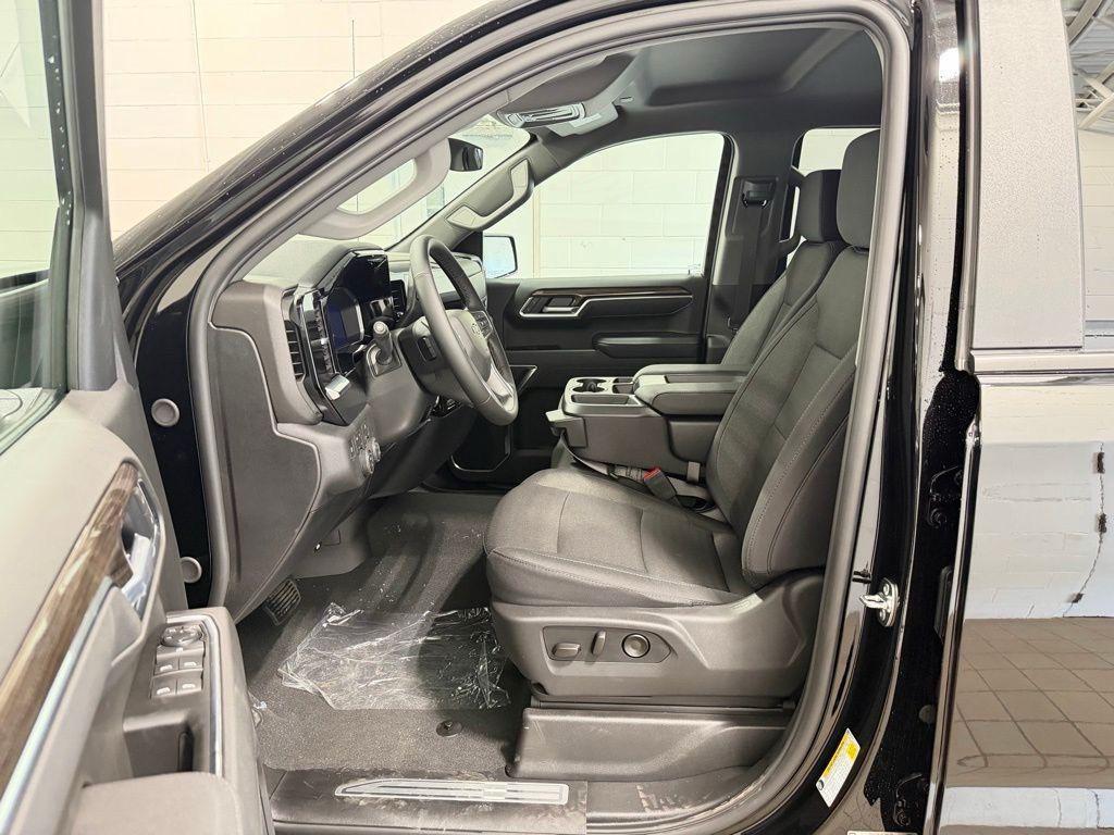 new 2026 Chevrolet Silverado 1500 car, priced at $50,225