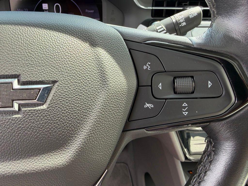 used 2022 Chevrolet Bolt EUV car, priced at $22,327