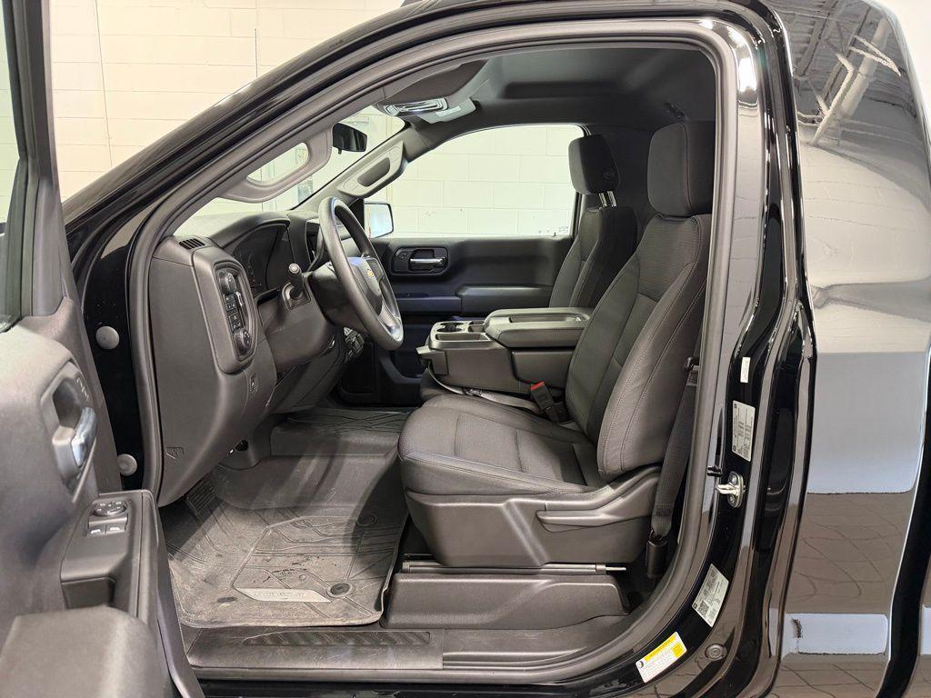 used 2024 Chevrolet Silverado 1500 car, priced at $33,327