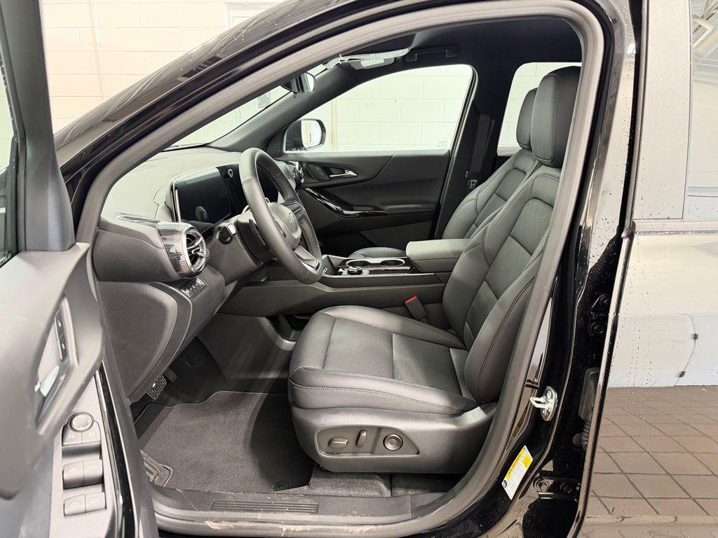 new 2026 Chevrolet Equinox car, priced at $32,901