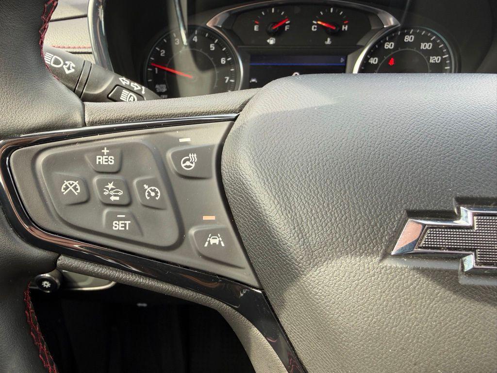 used 2024 Chevrolet Equinox car, priced at $25,627