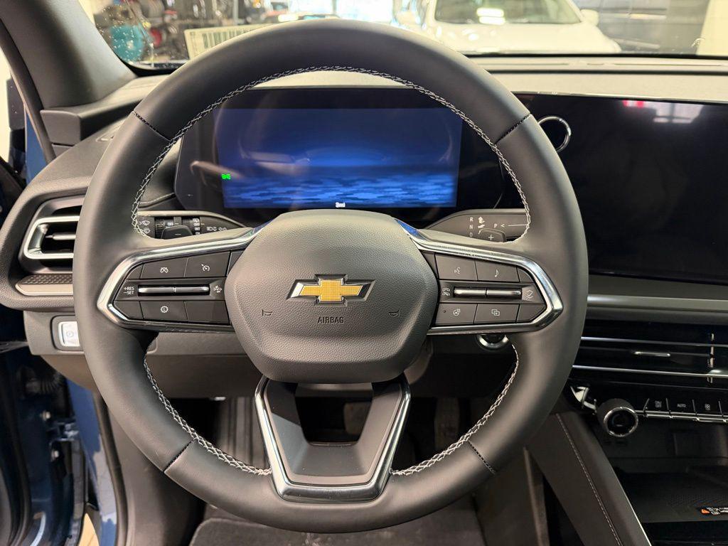 new 2026 Chevrolet Traverse car, priced at $40,995