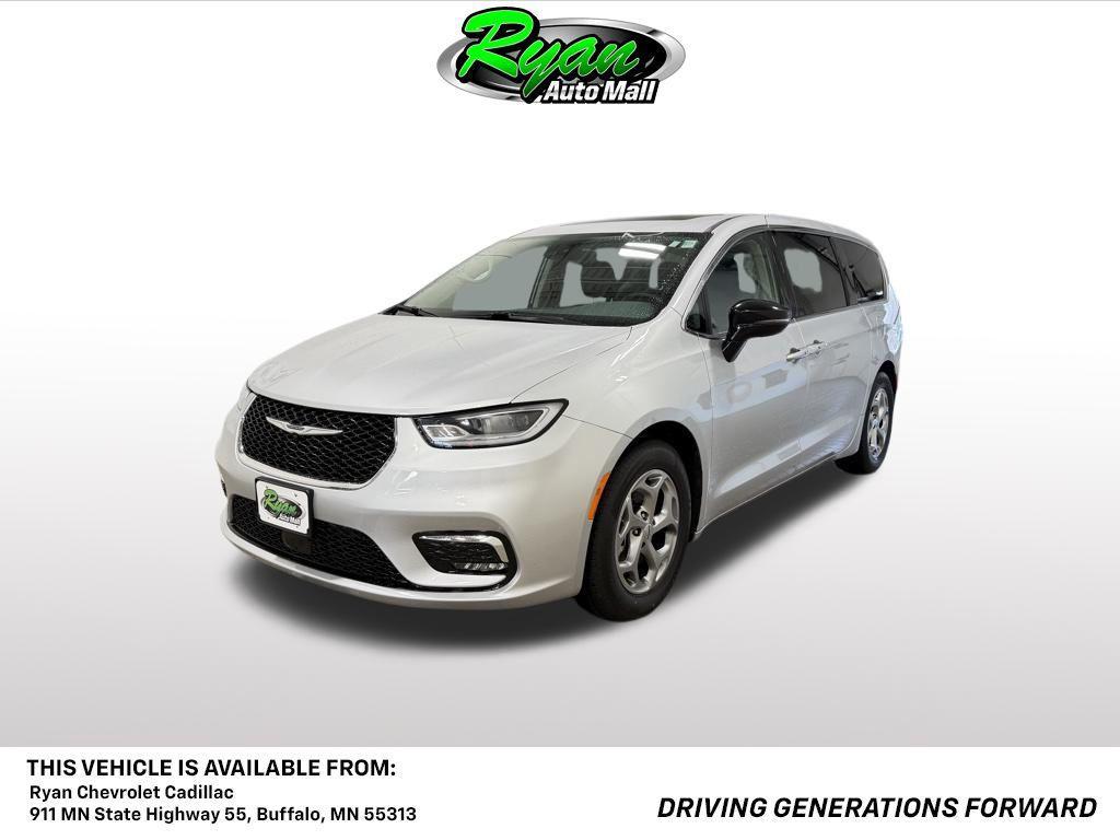 used 2024 Chrysler Pacifica car, priced at $32,477