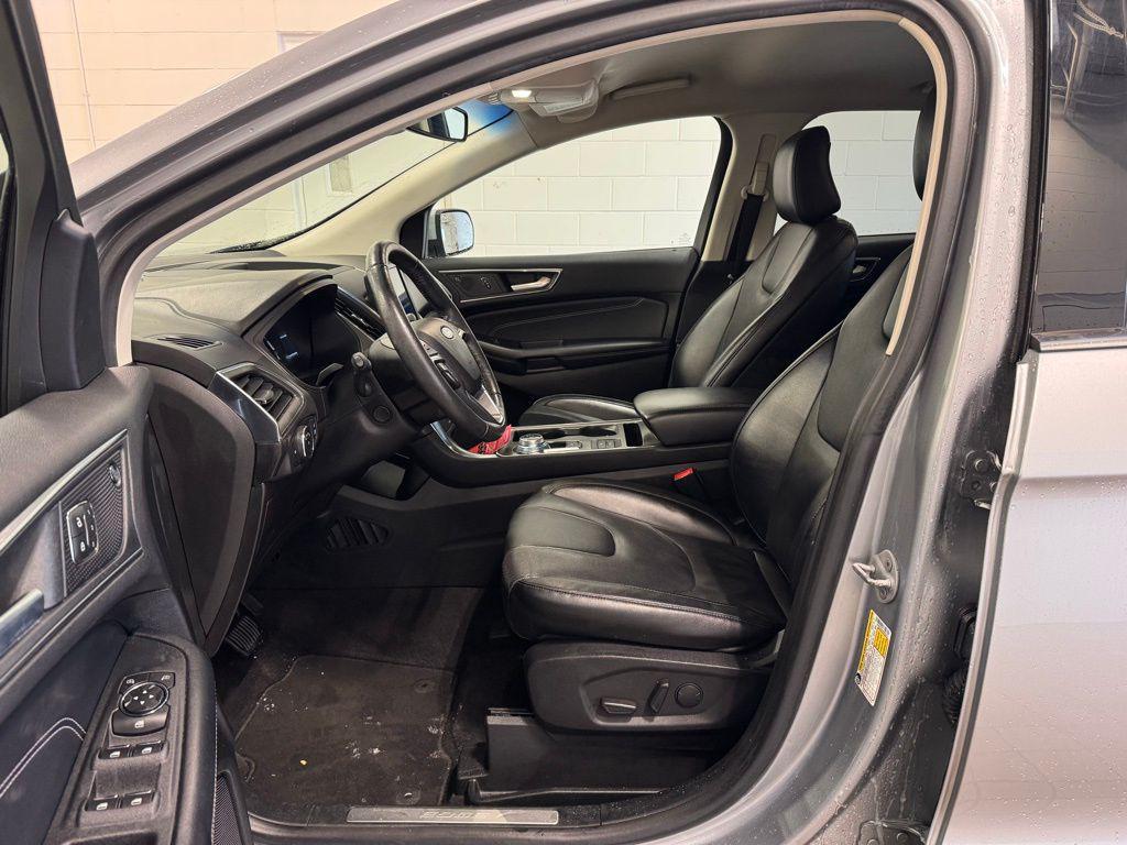 used 2022 Ford Edge car, priced at $21,997