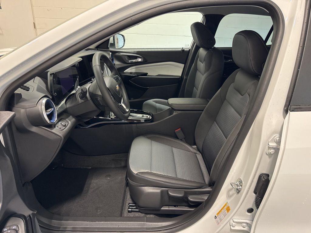 new 2026 Chevrolet Trax car, priced at $25,330