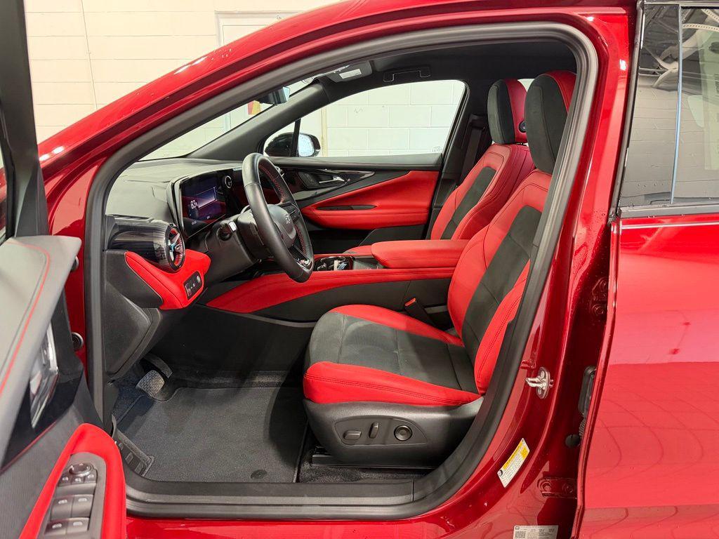 used 2024 Chevrolet Blazer EV car, priced at $29,327