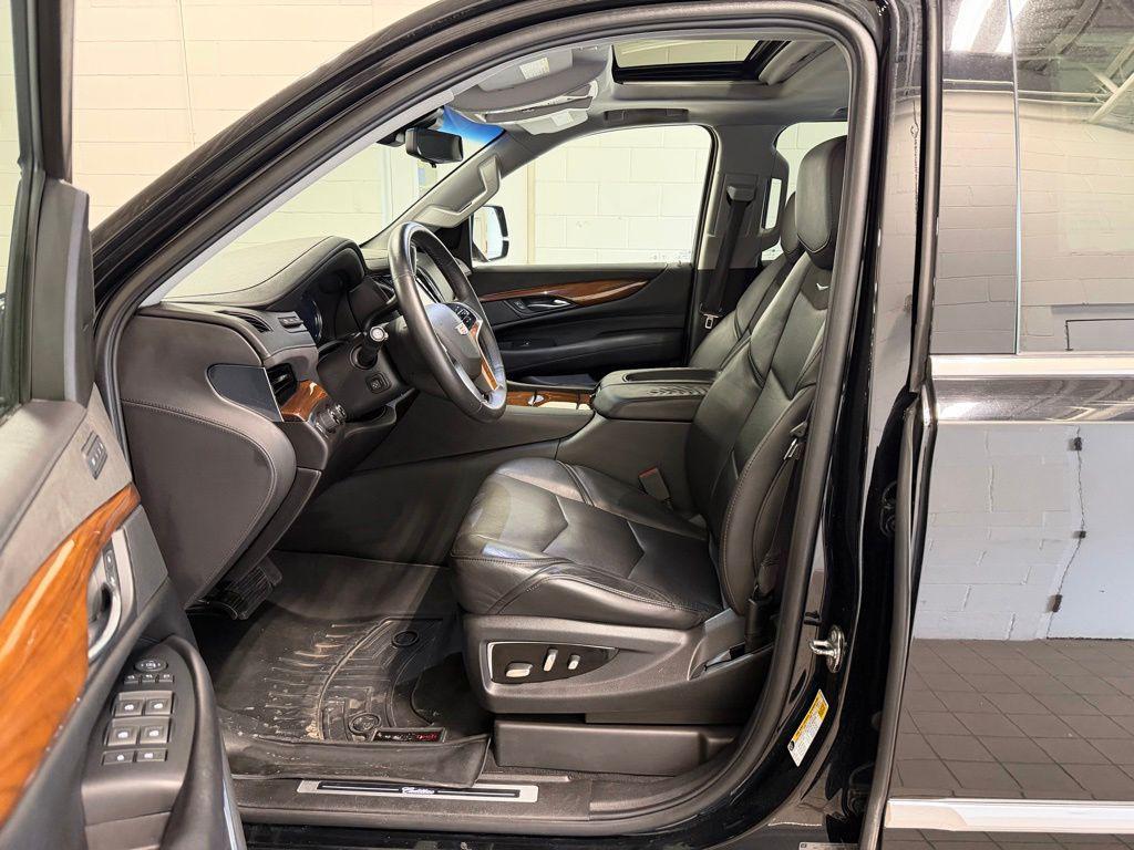 used 2018 Cadillac Escalade ESV car, priced at $23,347