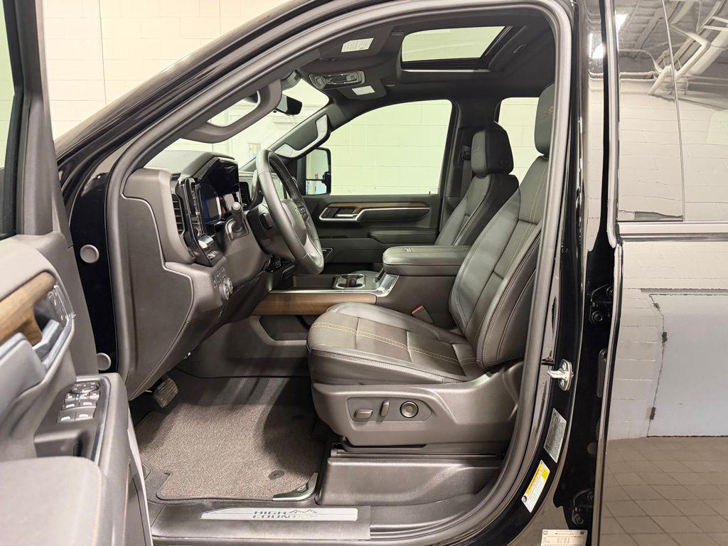 new 2026 Chevrolet Silverado 2500 car, priced at $80,071