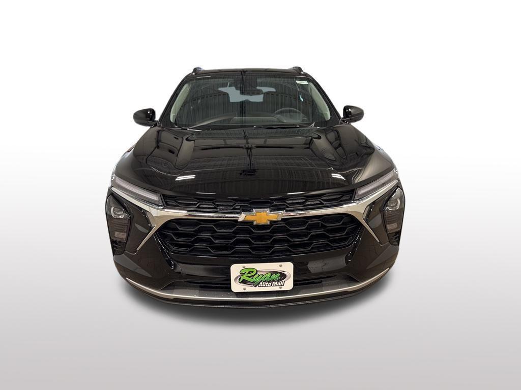 new 2026 Chevrolet Trax car, priced at $25,585