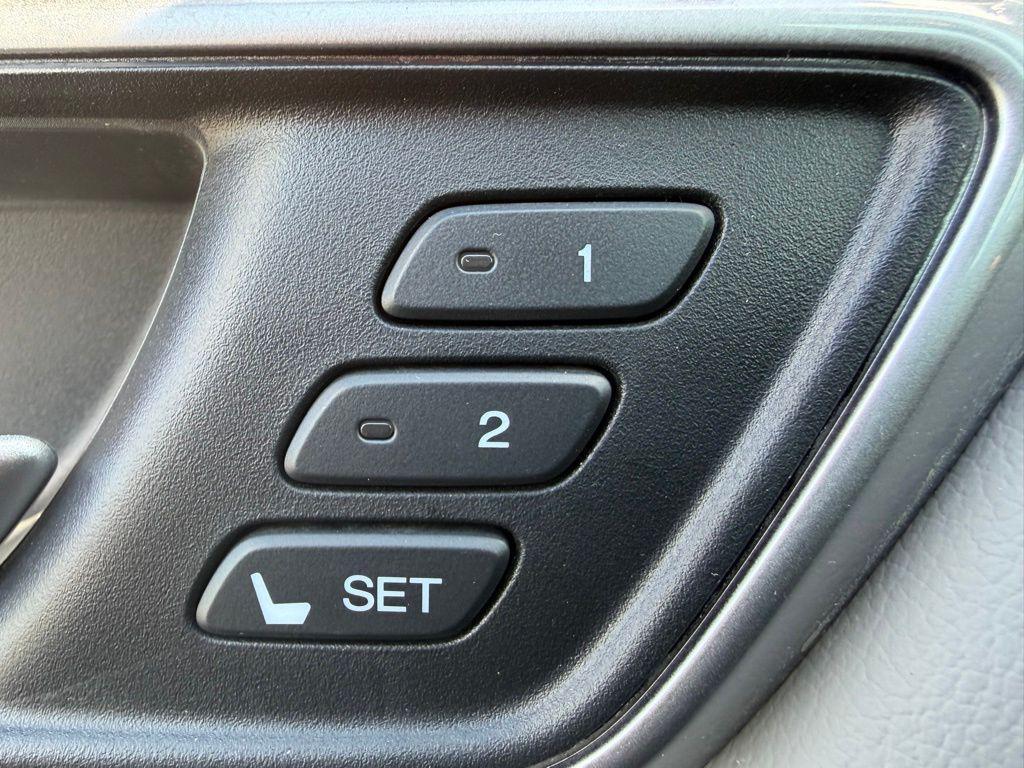 used 2017 Honda CR-V car, priced at $19,327