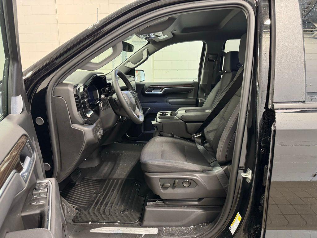 new 2026 Chevrolet Silverado 1500 car, priced at $49,925