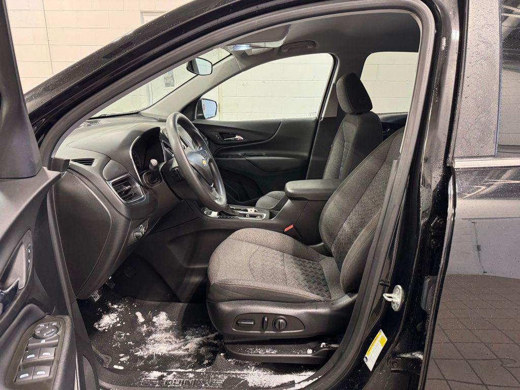 used 2023 Chevrolet Equinox car, priced at $20,997