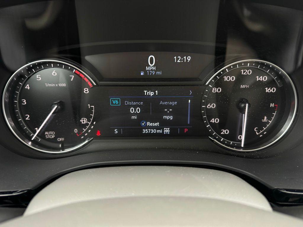 used 2024 Cadillac XT6 car, priced at $39,997