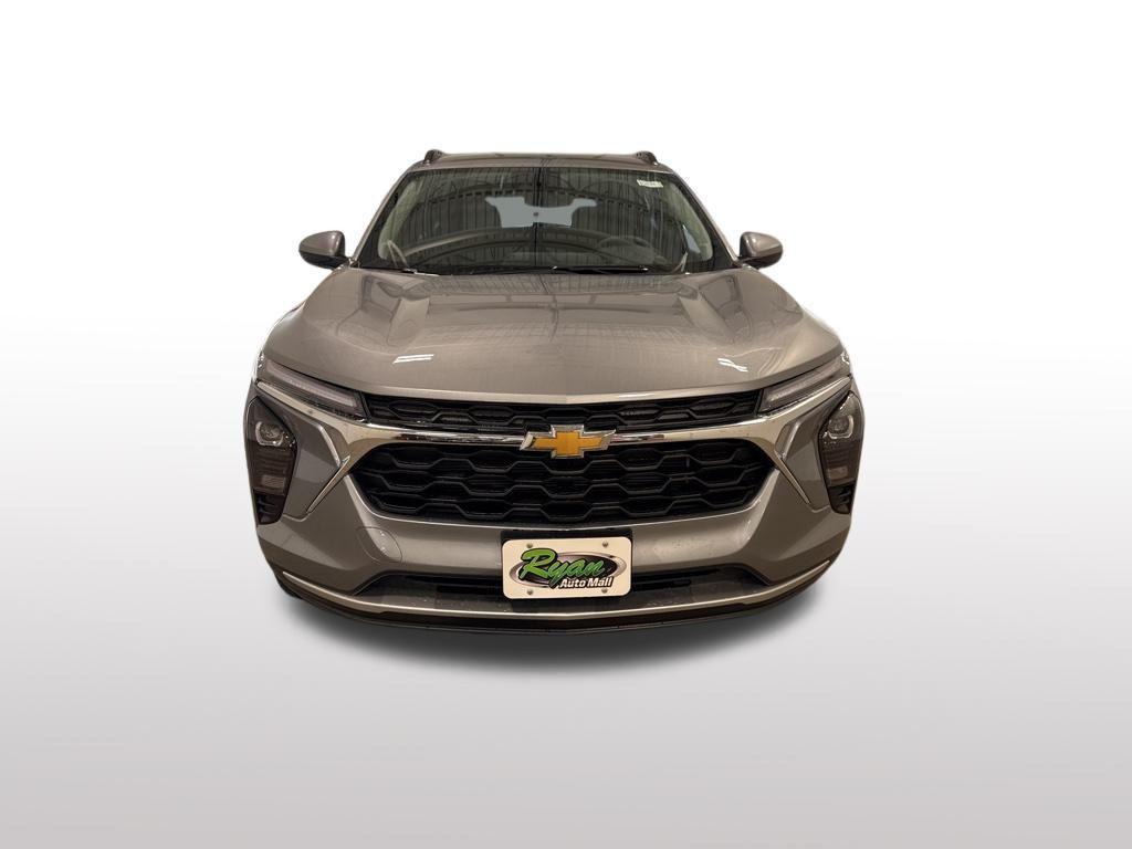 new 2026 Chevrolet Trax car, priced at $25,585