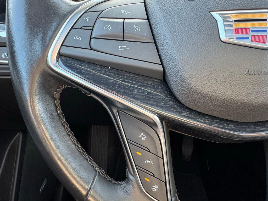 used 2024 Cadillac XT5 car, priced at $34,997