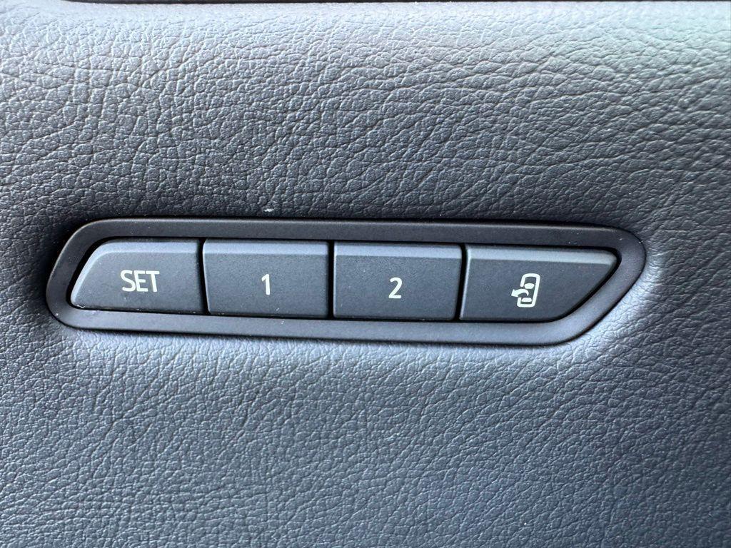 used 2024 Cadillac XT5 car, priced at $34,997