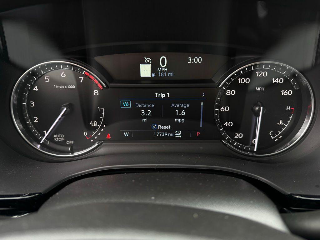 used 2025 Cadillac XT6 car, priced at $42,997