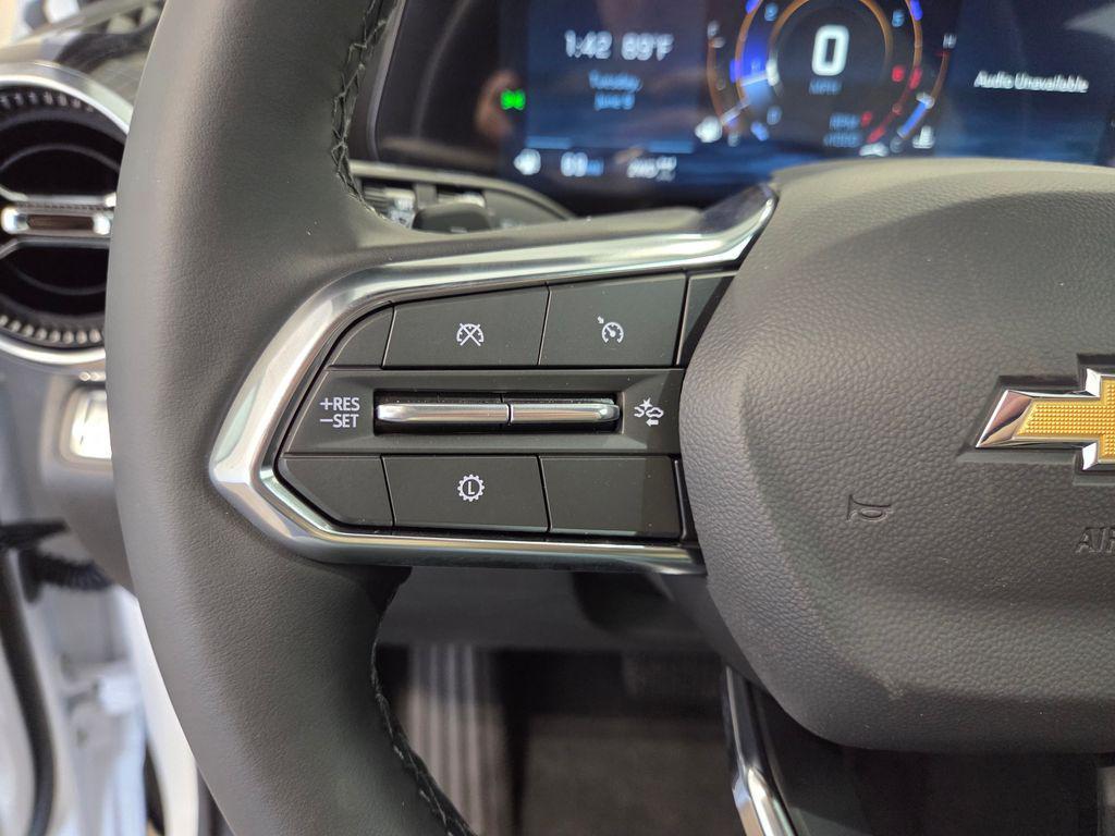 new 2026 Chevrolet Equinox car, priced at $30,995