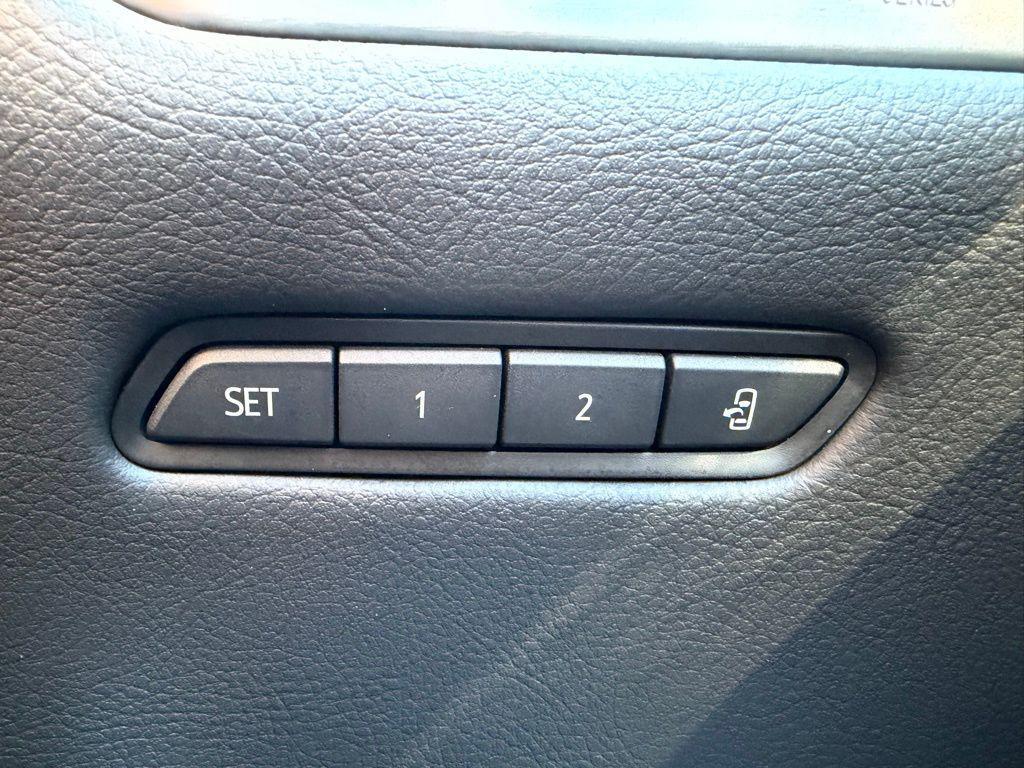 used 2023 Cadillac XT5 car, priced at $34,499