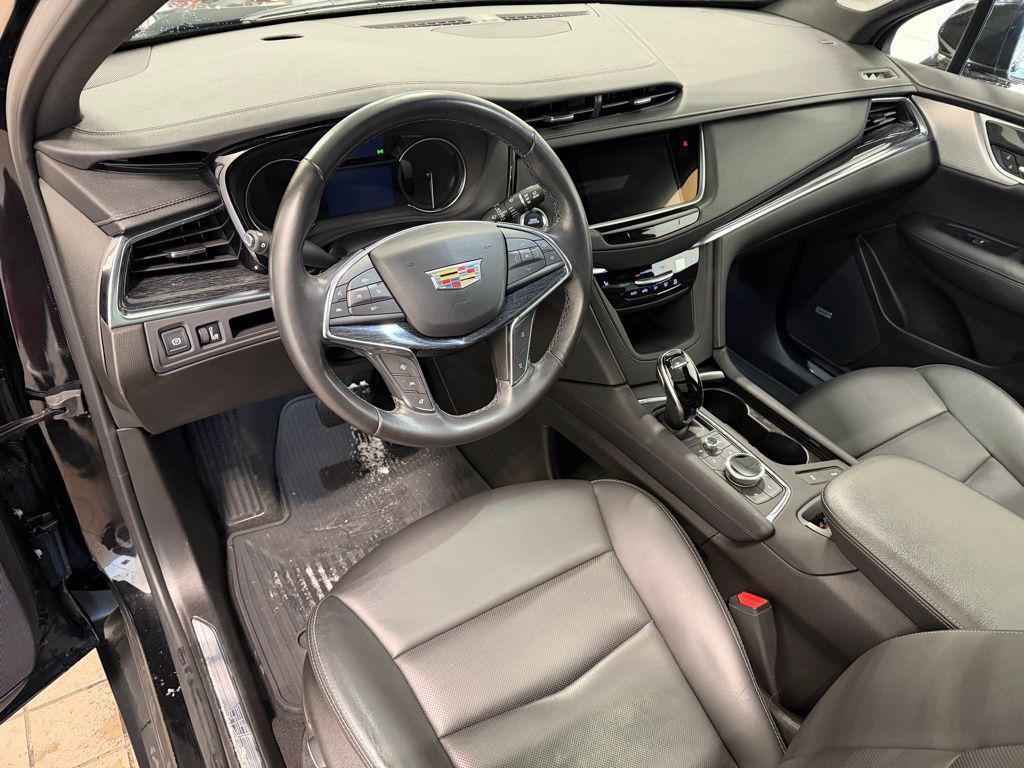 used 2023 Cadillac XT5 car, priced at $34,499