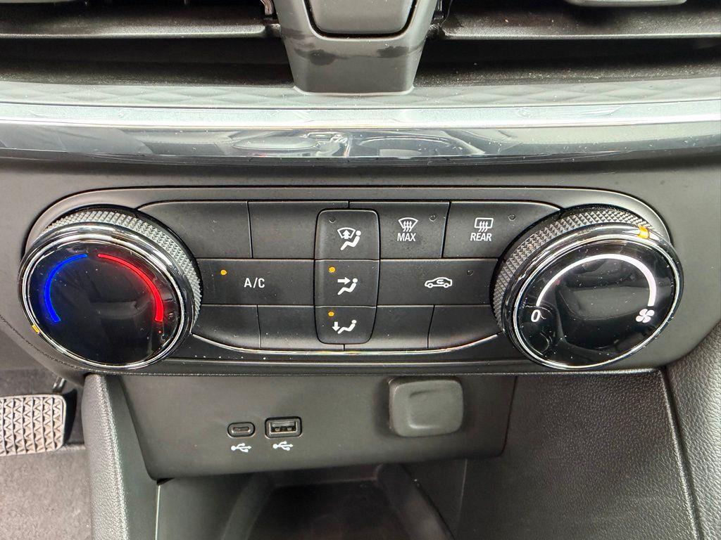 used 2025 Buick Encore GX car, priced at $23,849