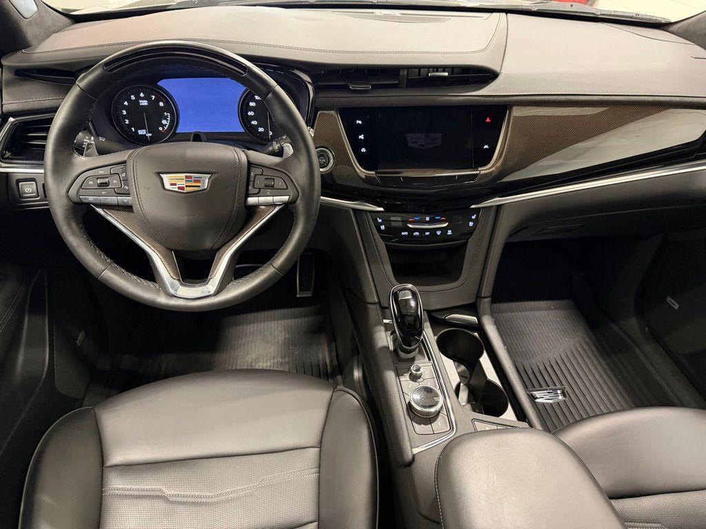 used 2025 Cadillac XT6 car, priced at $59,347