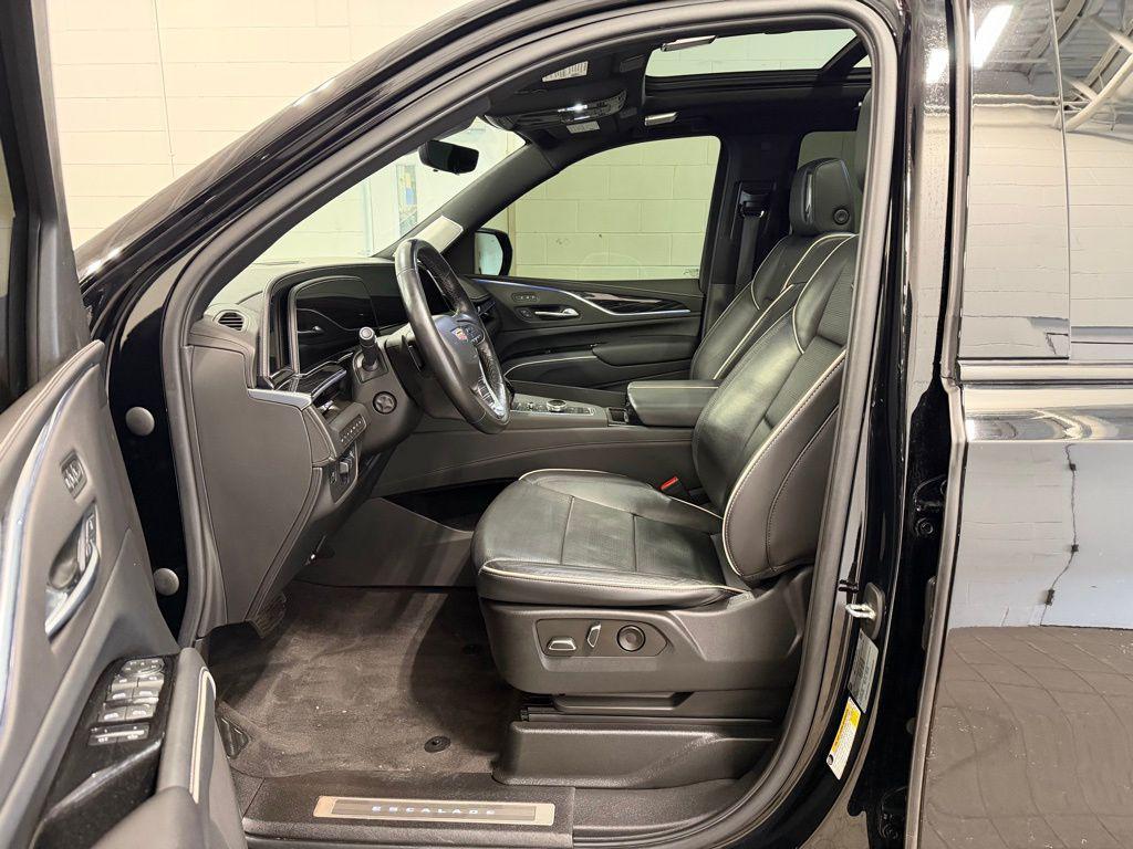 used 2022 Cadillac Escalade car, priced at $79,997