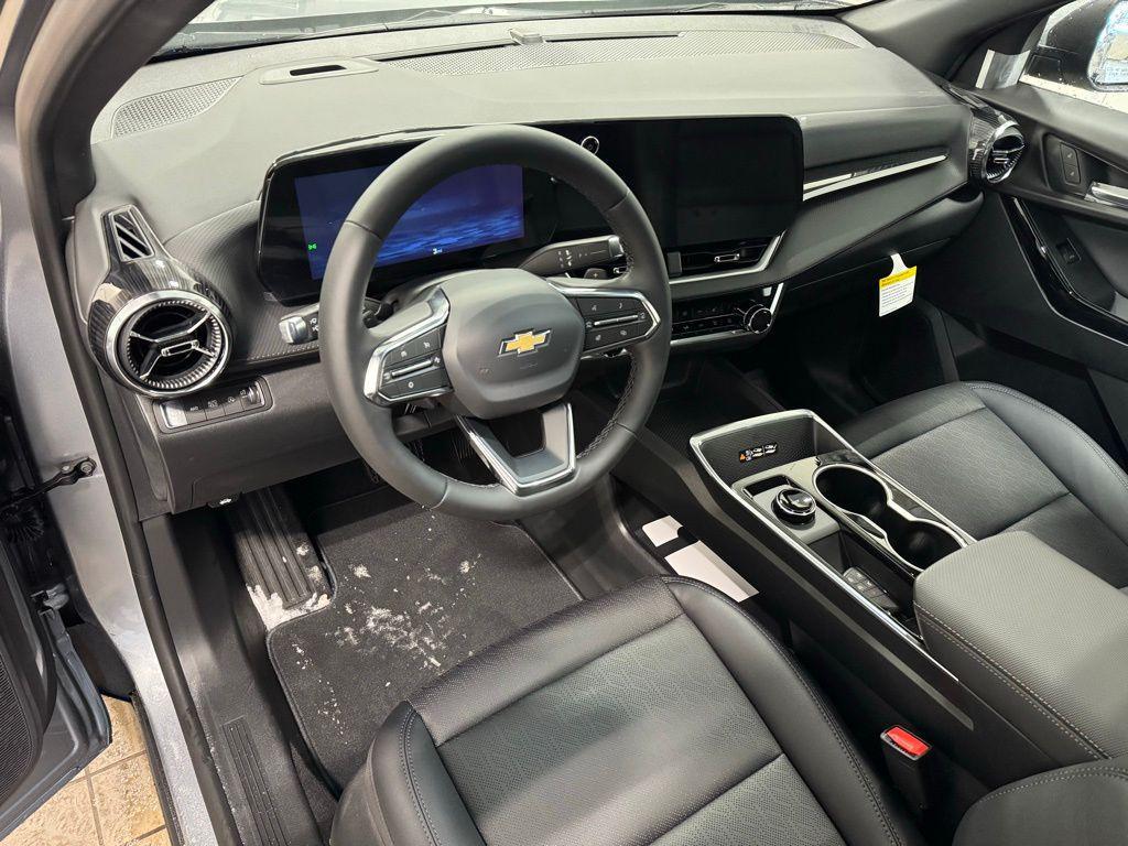 new 2026 Chevrolet Equinox car, priced at $32,995