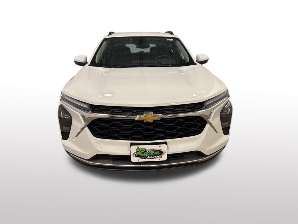 new 2026 Chevrolet Trax car, priced at $25,585