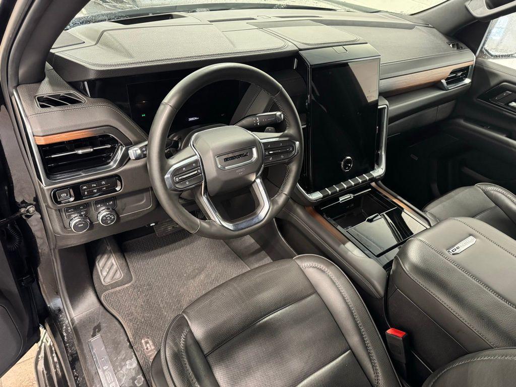 used 2025 GMC Yukon car, priced at $68,997